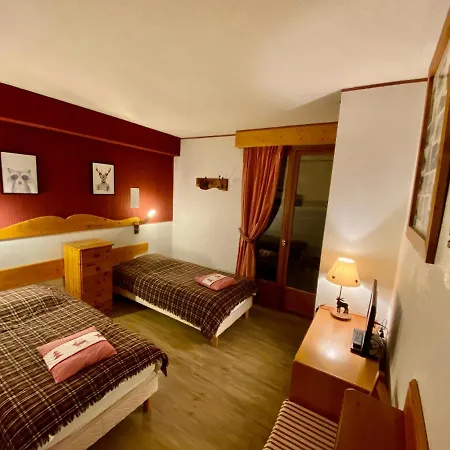 Hotel Du Poncellamont 2*