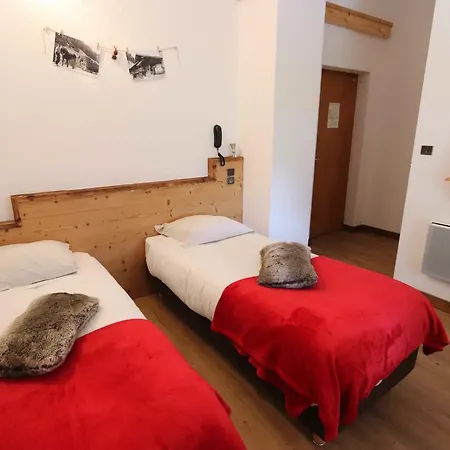 Hotel Du Poncellamont 2*